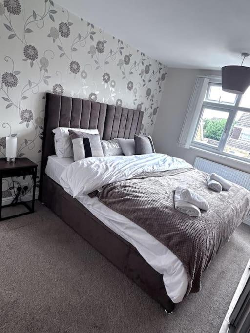 Luxury In - Near L&d Hospital - Free Netflix & Wifi- Free Parking Holiday home Luton (Bedfordshire)
