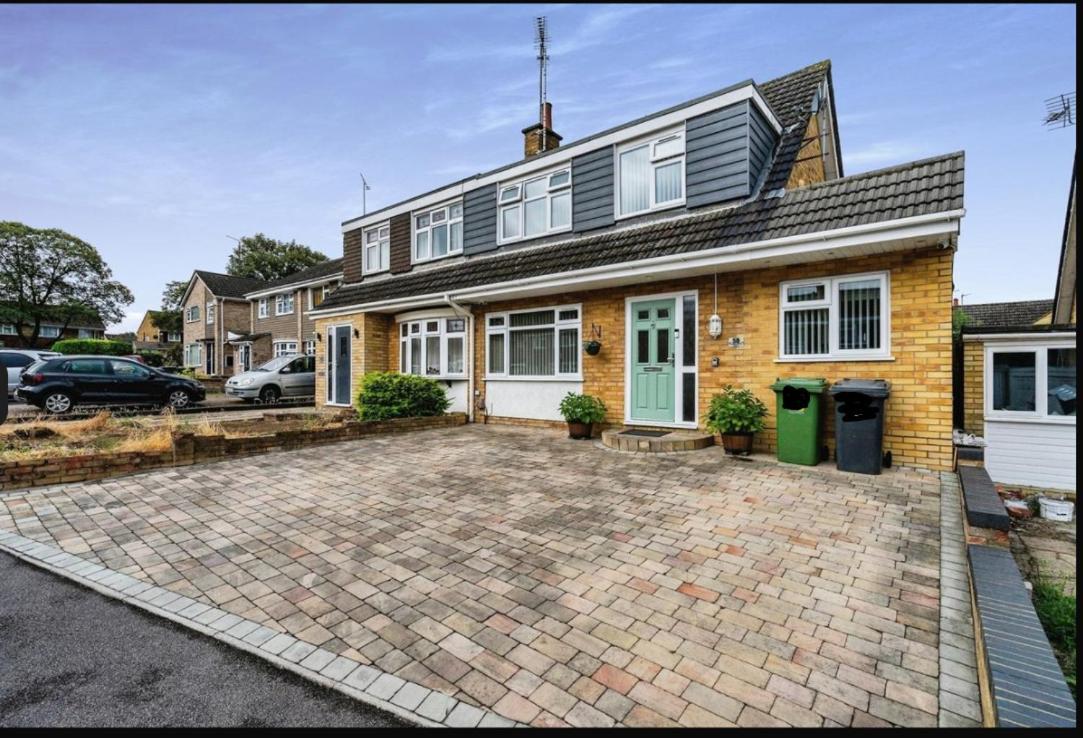 Luxury In - Near L&d Hospital - Free Netflix & Wifi- Free Parking Luton (Bedfordshire)
